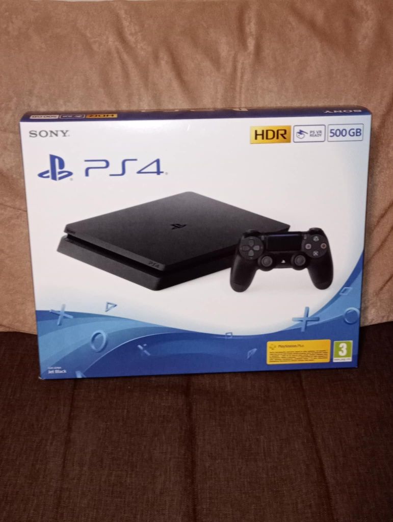 Vand playstation 4 slim