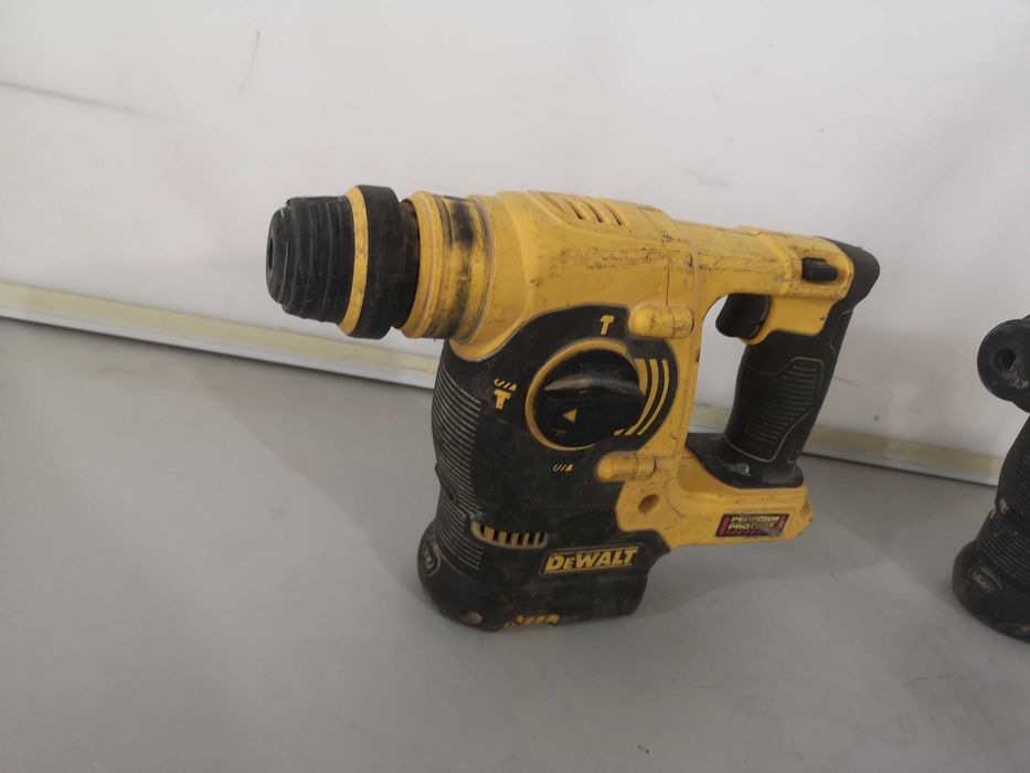 Перфоратор - Dewalt DCH 253  / 18V li ion