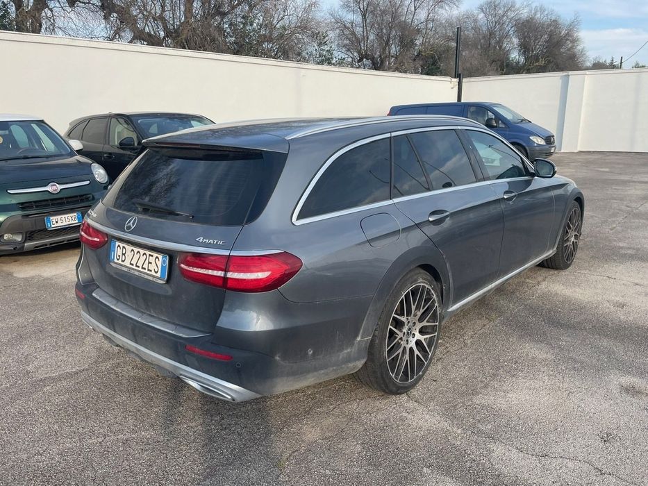 Mercedes-Benz E All-Terrain 220d Premium - 4-Matic - Diesel -