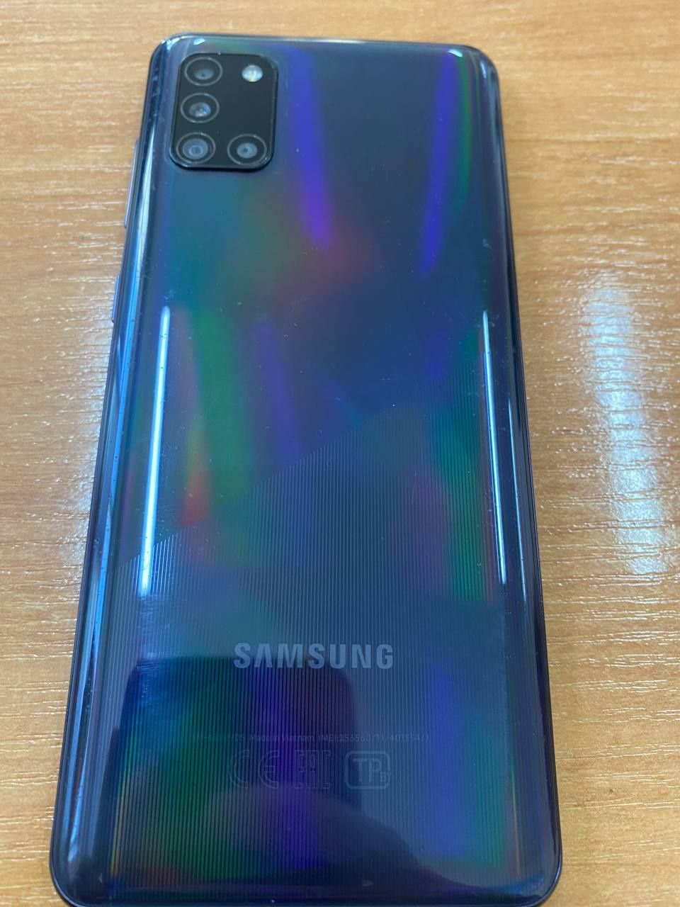 Продам Samsung a41