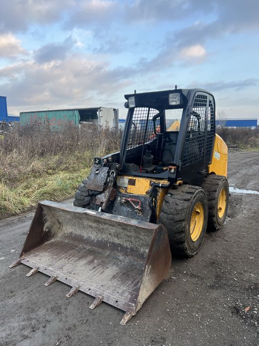 Vând miniincarcator Jcb