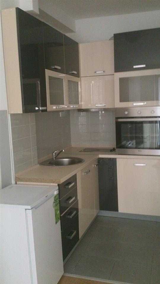 Дава се под наем Тристаен апартамент в Пловдив, Център - 72 кв.м за 178.5 € - Снимка #4