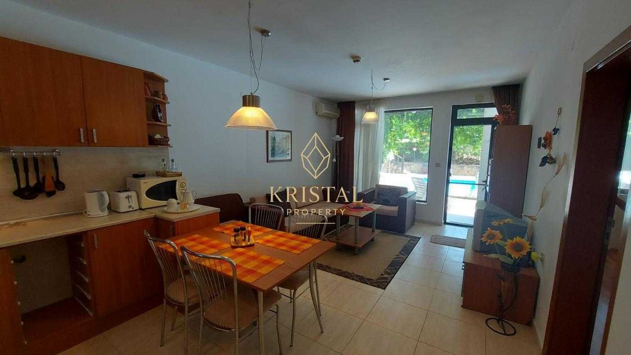 Продава се Двустаен апартамент в к.к. Слънчев бряг - 62 кв.м за 1267 €/кв.м - Снимка #2