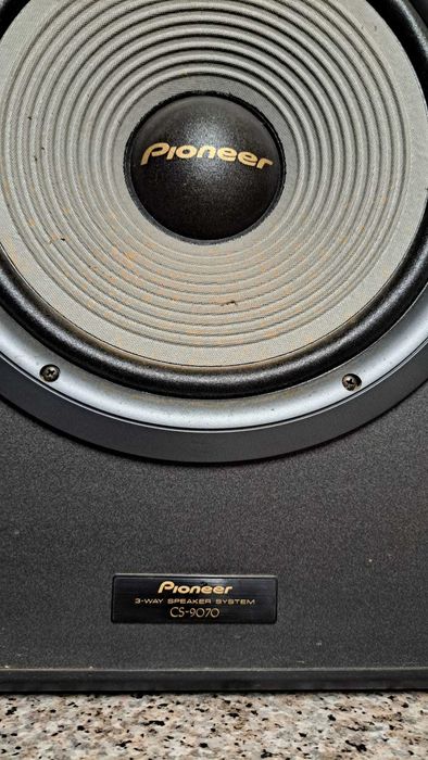Vand boxe PIONEER model CS-9070   conectare prin cablu,  trei cai
