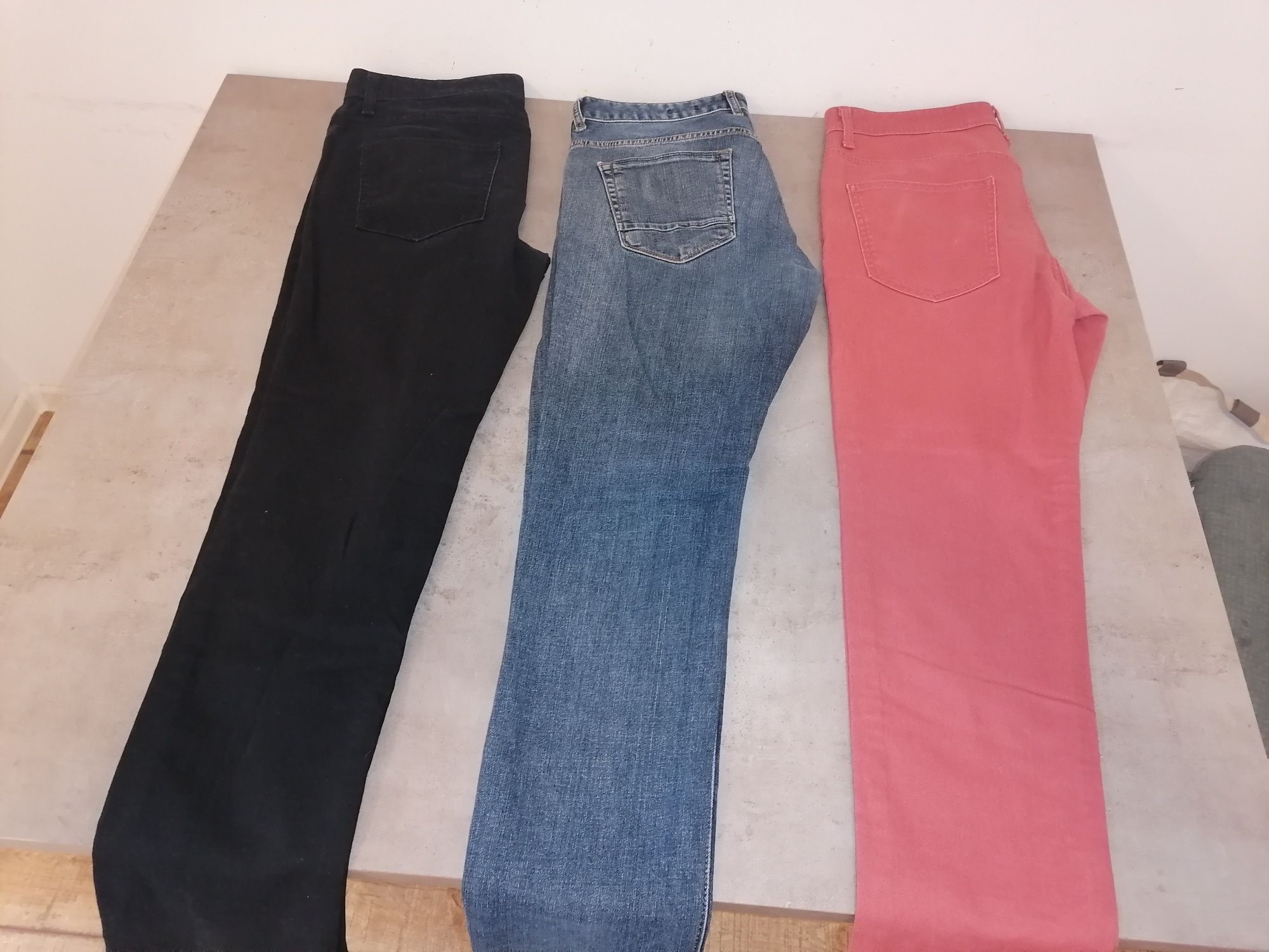 Jeans/ 3 perechi