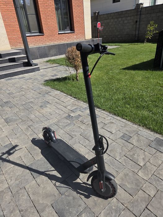 Продам электро самокат в отличном состояний