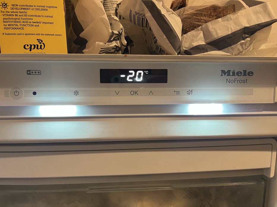 Miele Фризер за вграждане