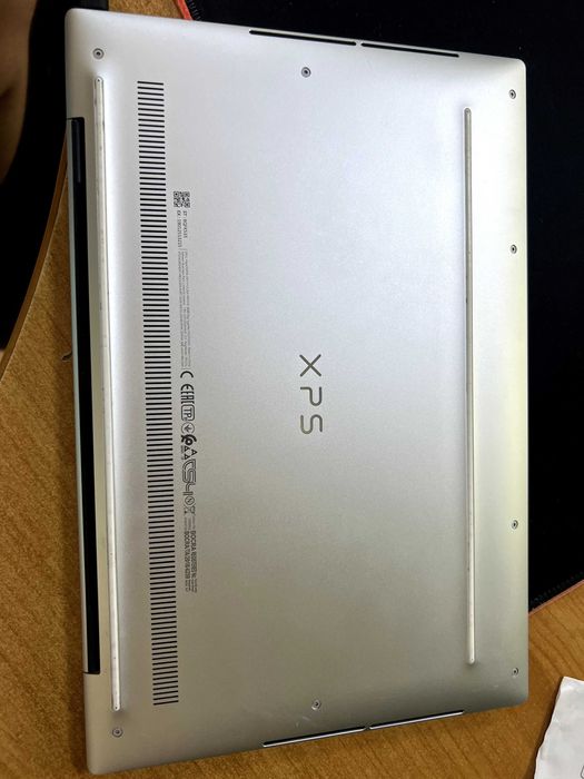 Dell XPS 13 9300 i5-1035G1 / 8GB RAM / 512 GB SSD