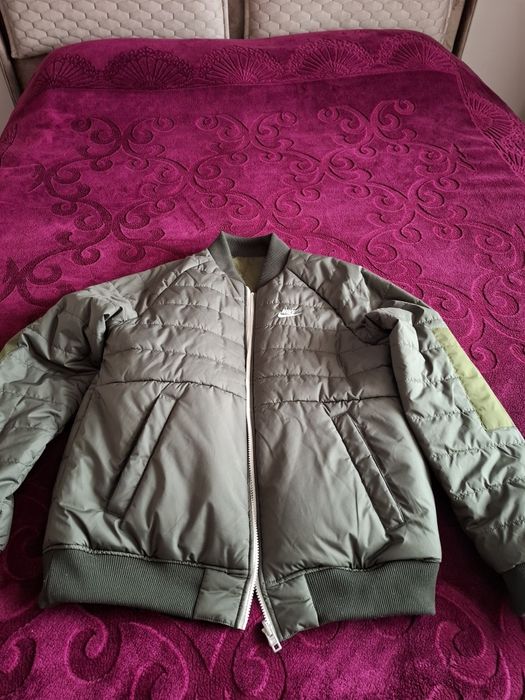 Мъжко яке Nike..