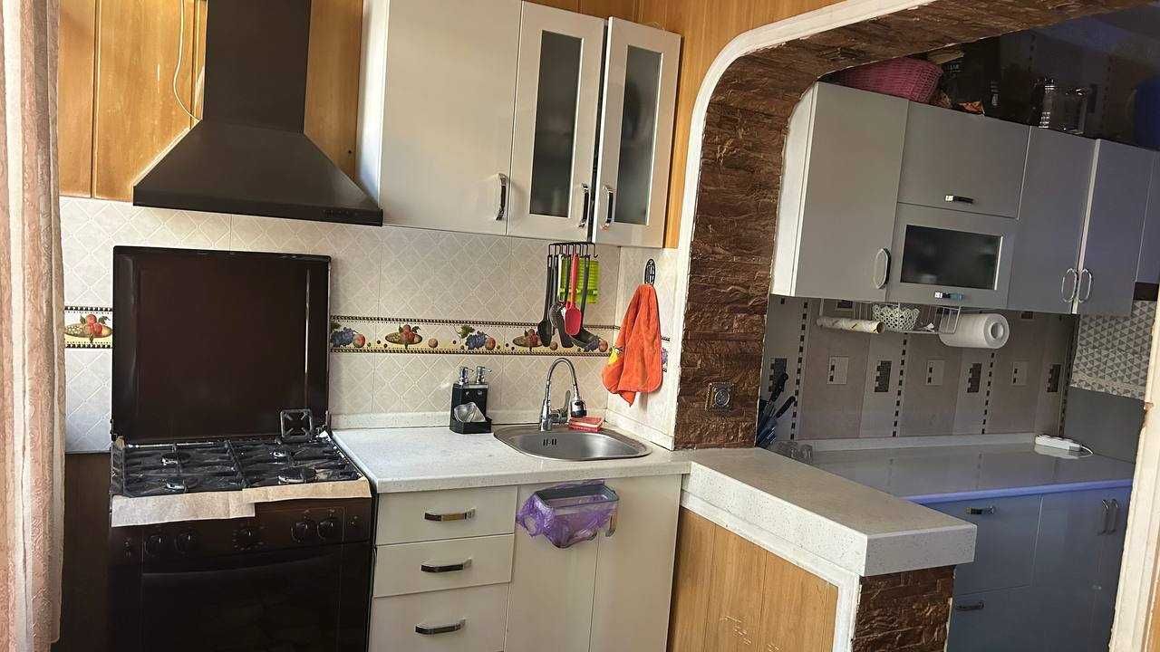 Продается квартира 3х комнатная 1 этаж, с парковкой и огород