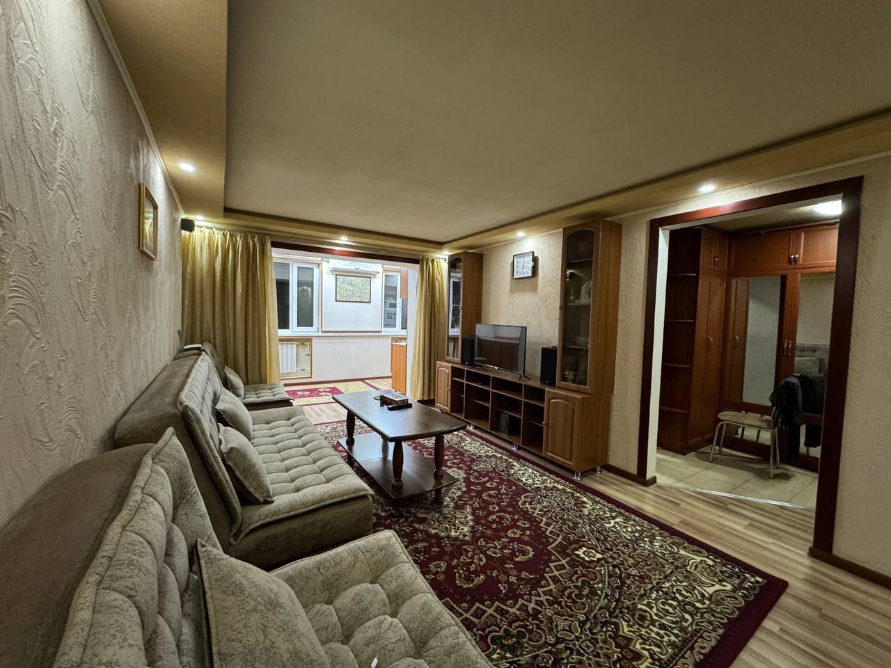 Продам 2 комнатную,Авиагородок,Аэропорт,центр