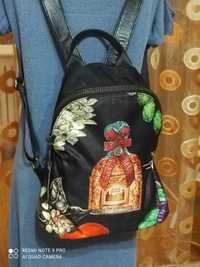 Женский стильный рюкзак с рисунком духов