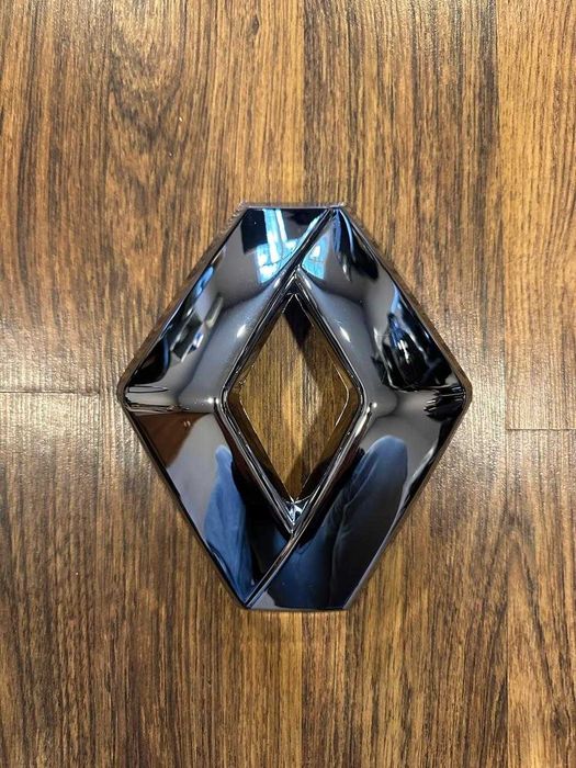 Запчасти по кузову на Рено Ниссан Renault Nissan