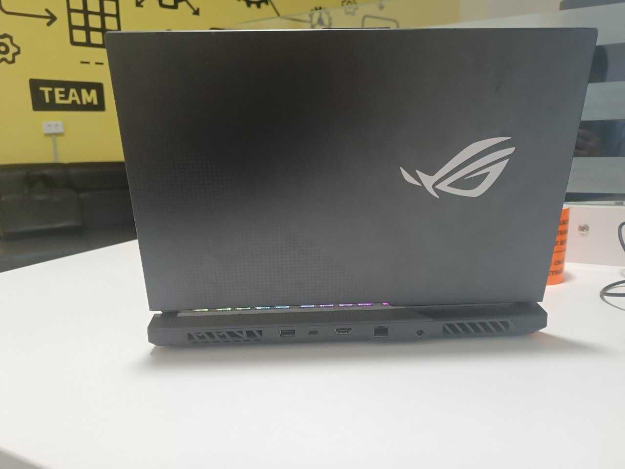 ROG strix g513/ 16GB DDR4/ 512GB SSD/GTX 1650 4 GB