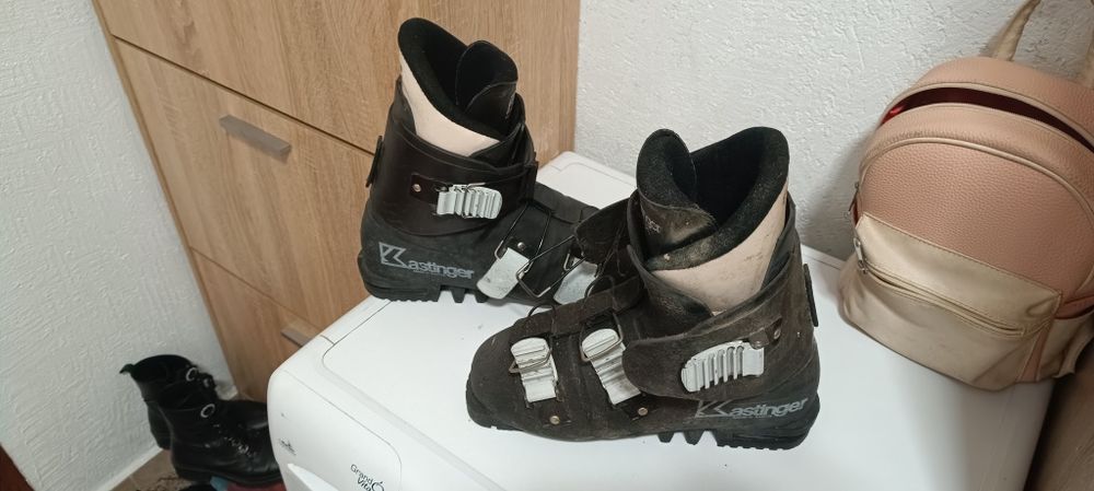 Продавам Ски обувки