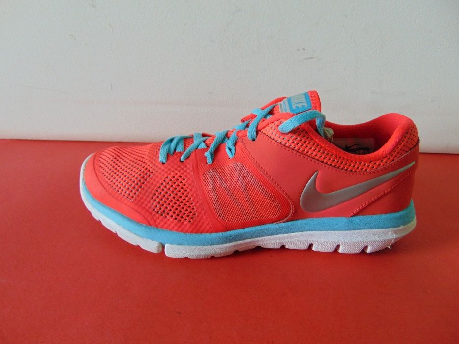Nike Flex 2014 Run номер 38.5 Оригинални дамски маратонки