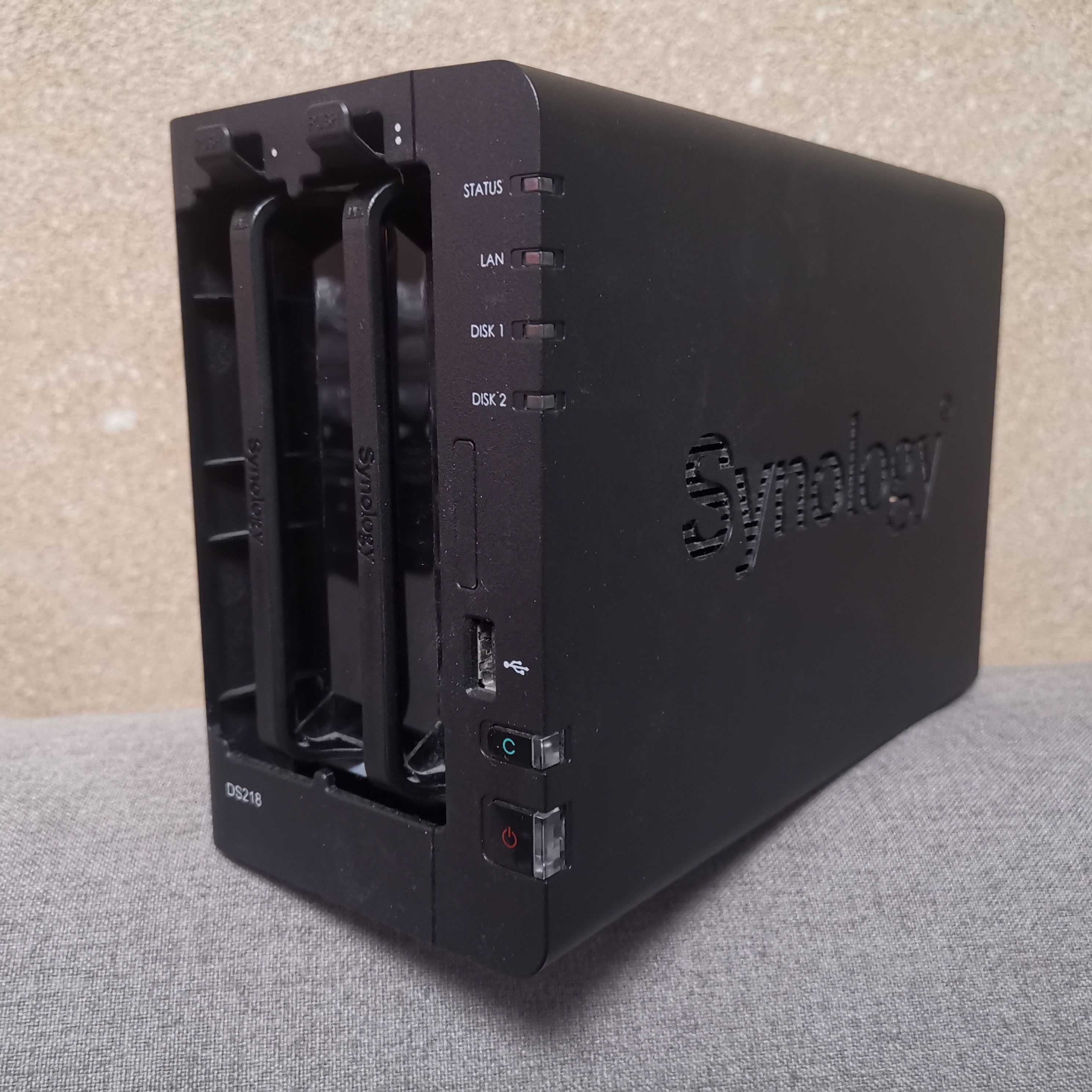 мрежови сторидж NAS Synology DS218, 2 Gb DDR4 RAM, 2 bay