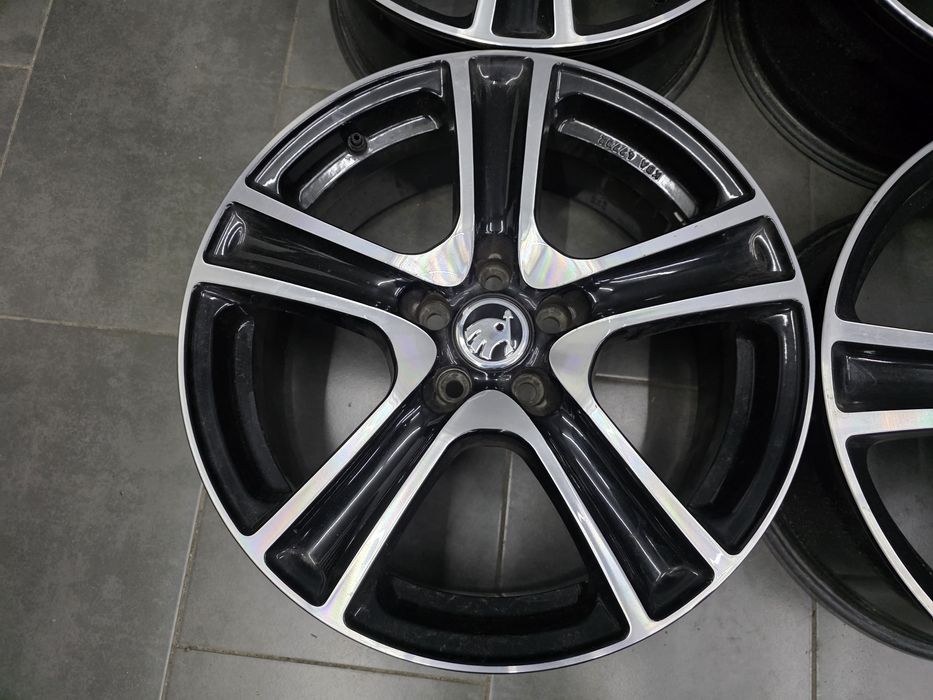 Джанти 17 - Skoda Fabia, Rapid