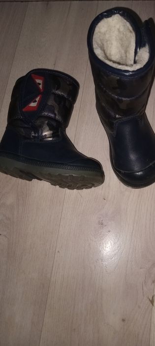 Отдам детские обувь