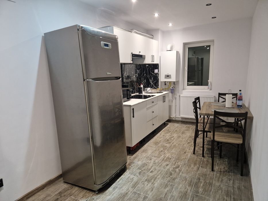 Inchiriez apartament 2 camere