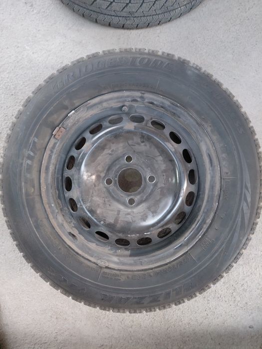 Зимние шины на липучке.