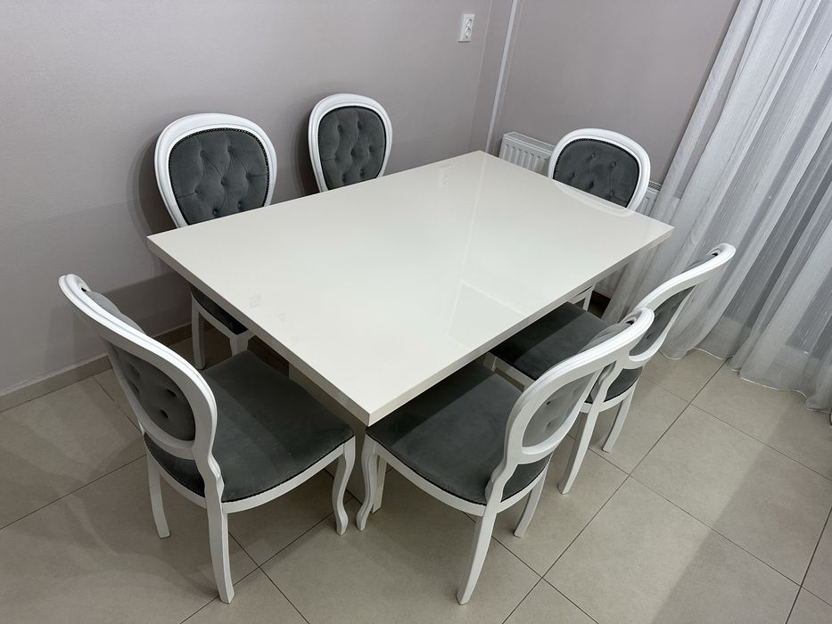 Masa de bucatarie si extensibila