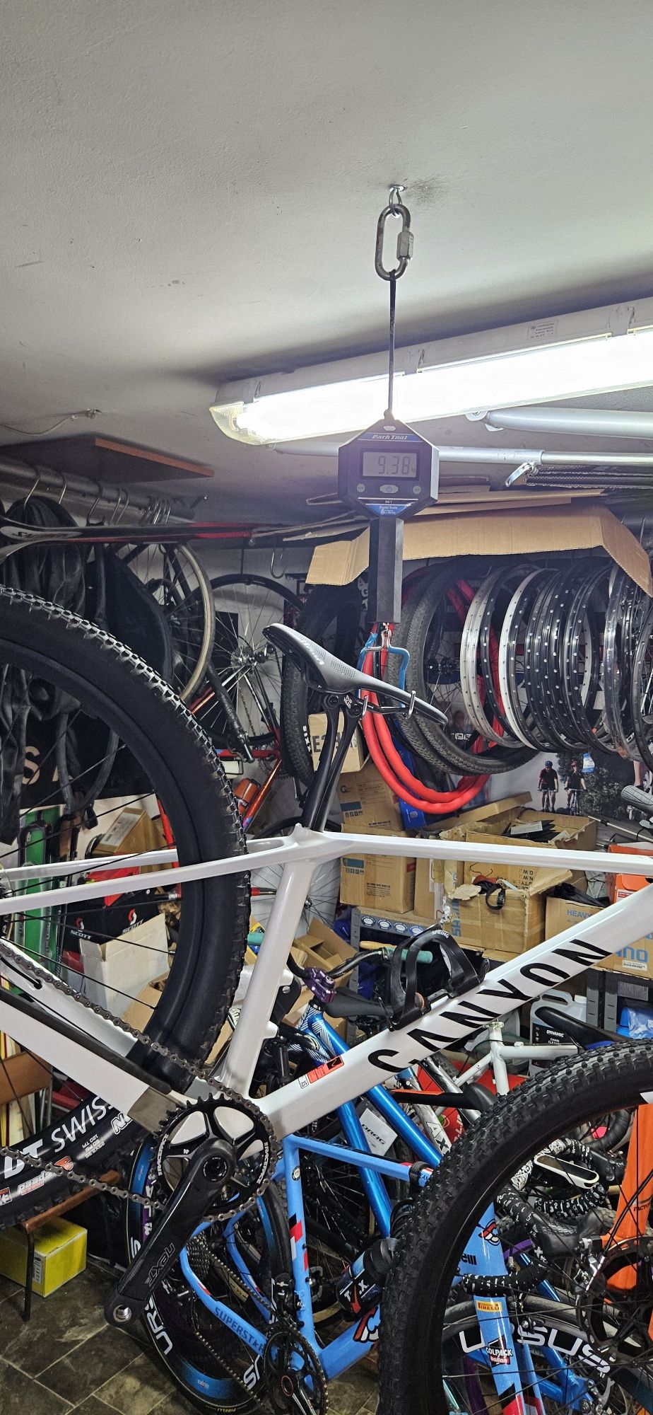 Продавам планински велосипед Canyon Exceed CF SLX LTD MVDP edition XS