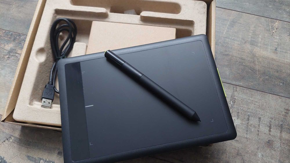 Tableta grafica Wacom ONE CTL-471 verde, produs nou