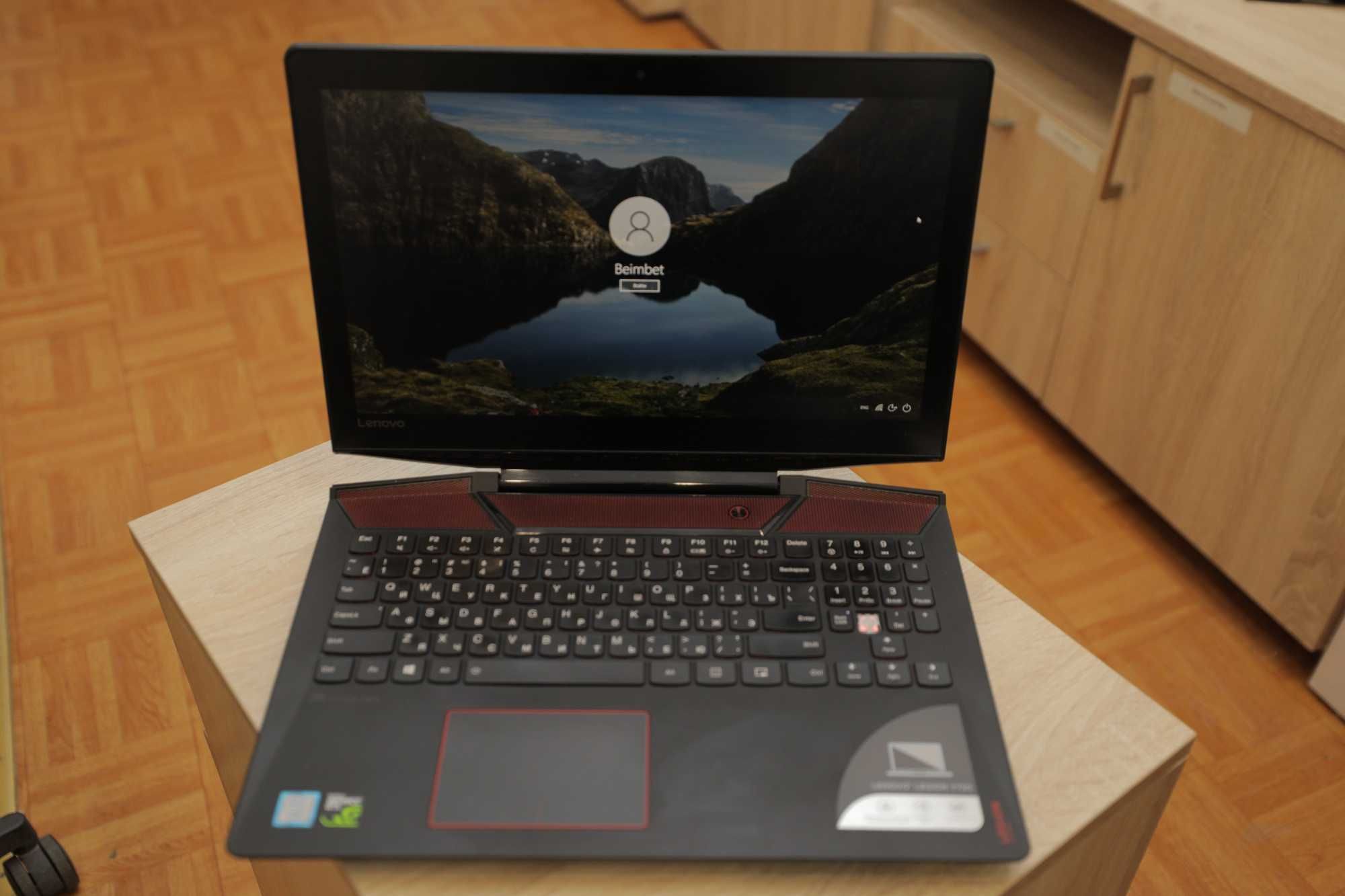 Lenovo legion Y720