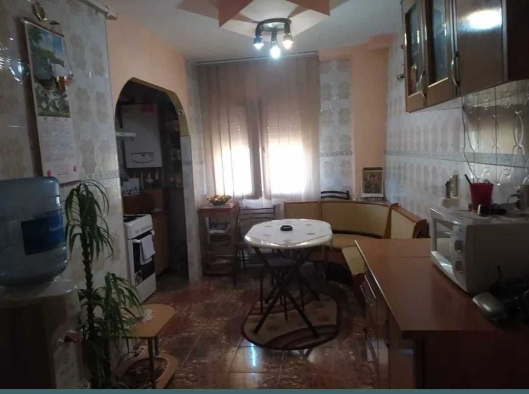 Apartament 2 camere decomandat