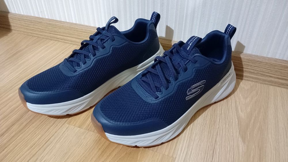 Дамски обувки 40 номер Skechers 27см