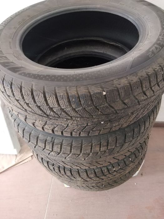 Автошины зимные.