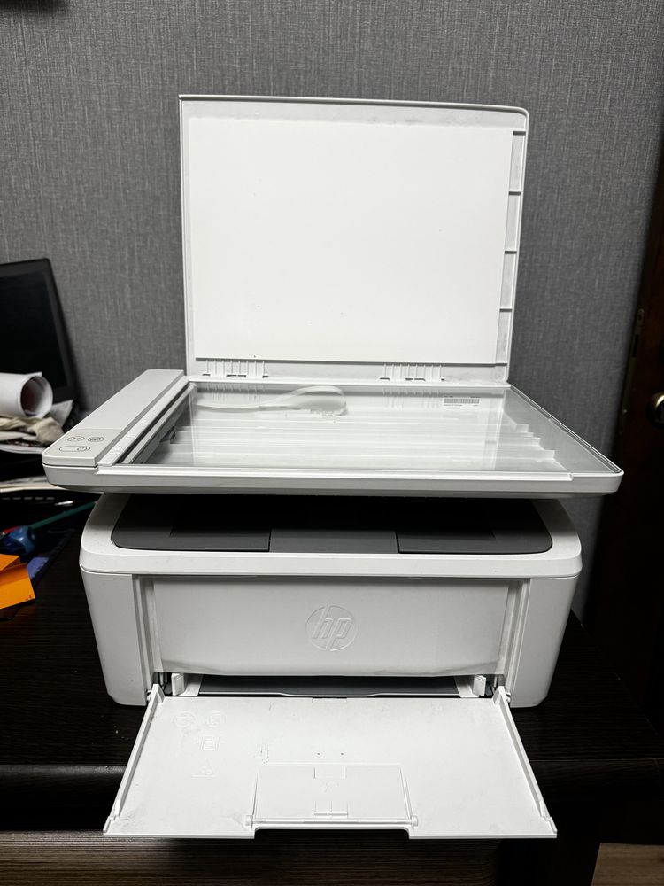 Принтер HP LaserJet MFP M141a