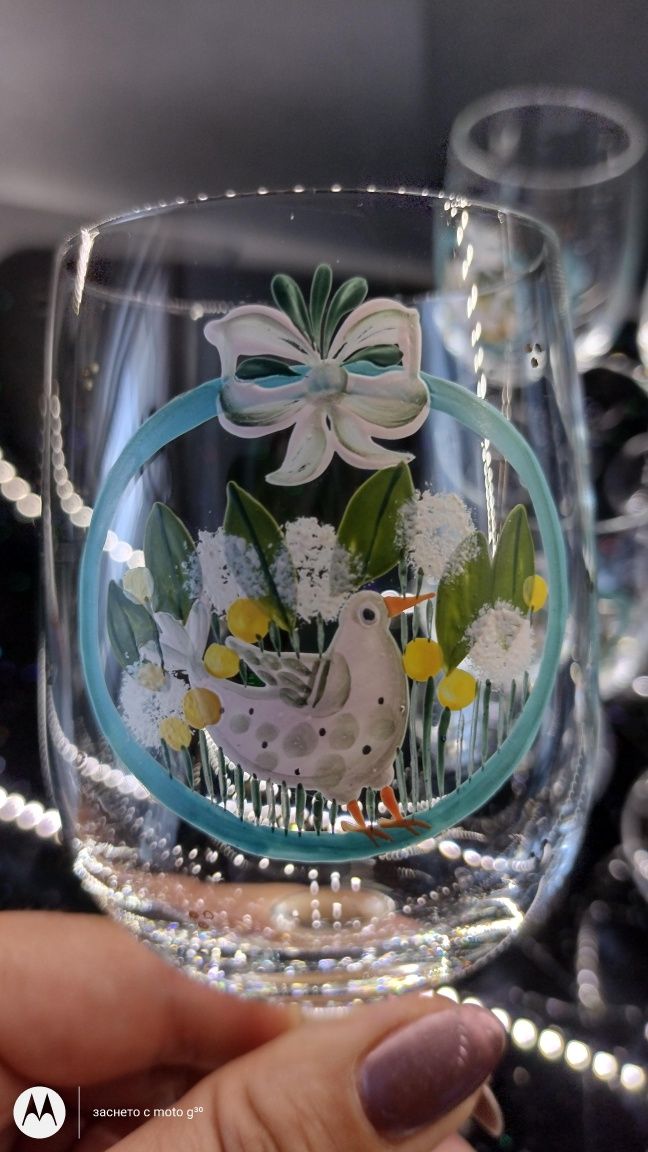 Комплект от уникални, ръчно  рисувани, тънкостенни, кристални чаши