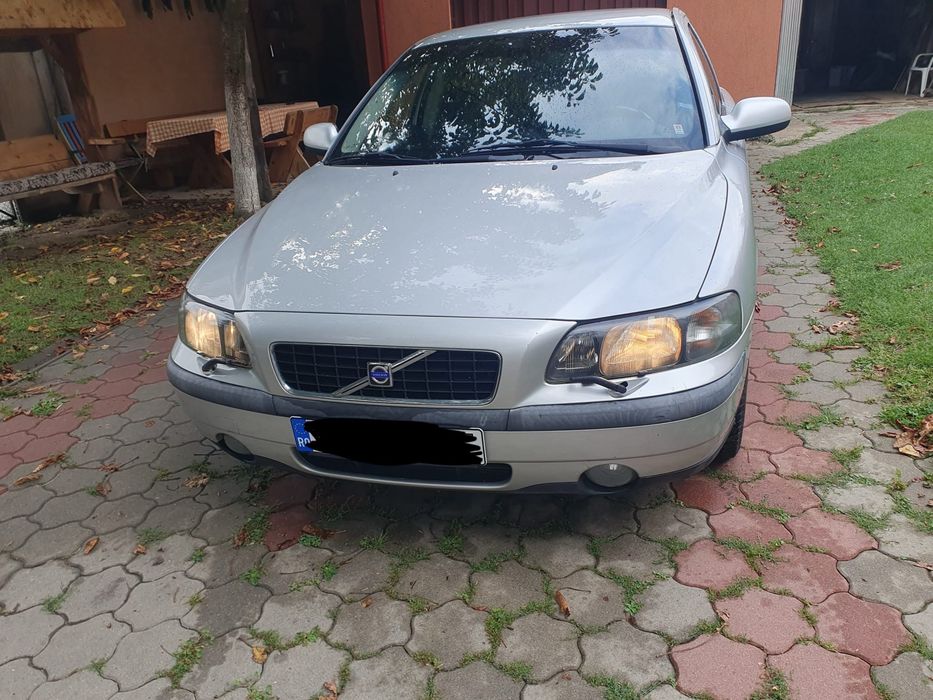 Volvo S60 — 2002