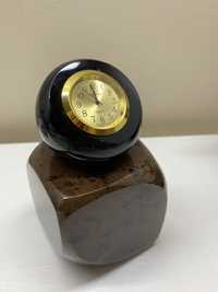 Часы с натурального камня обсидиан