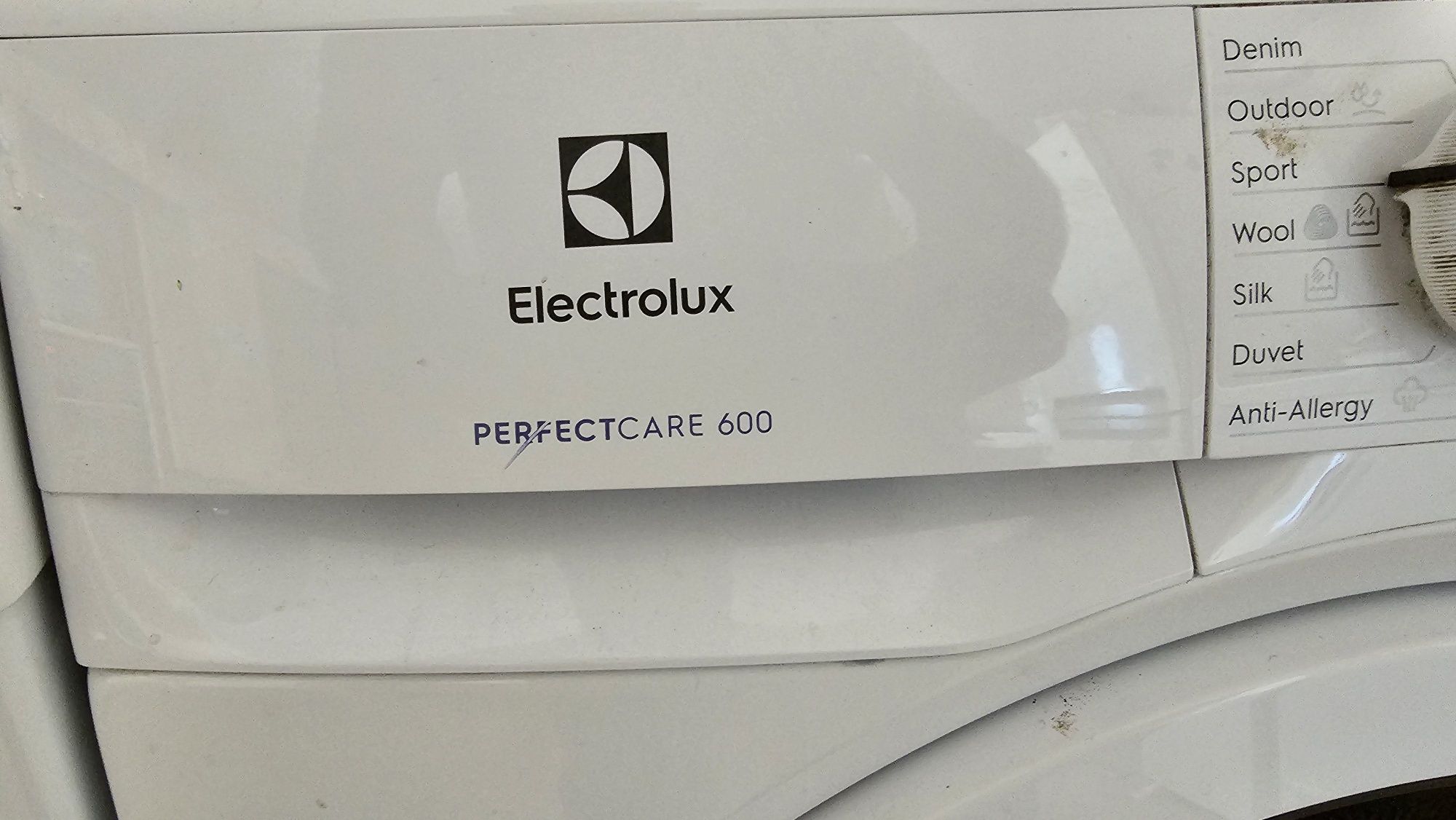 Продавам пералня Electrolux Perfectcare 600 на части