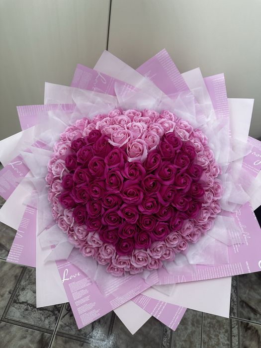 Buchet trandafiri sapun- transport gratuit