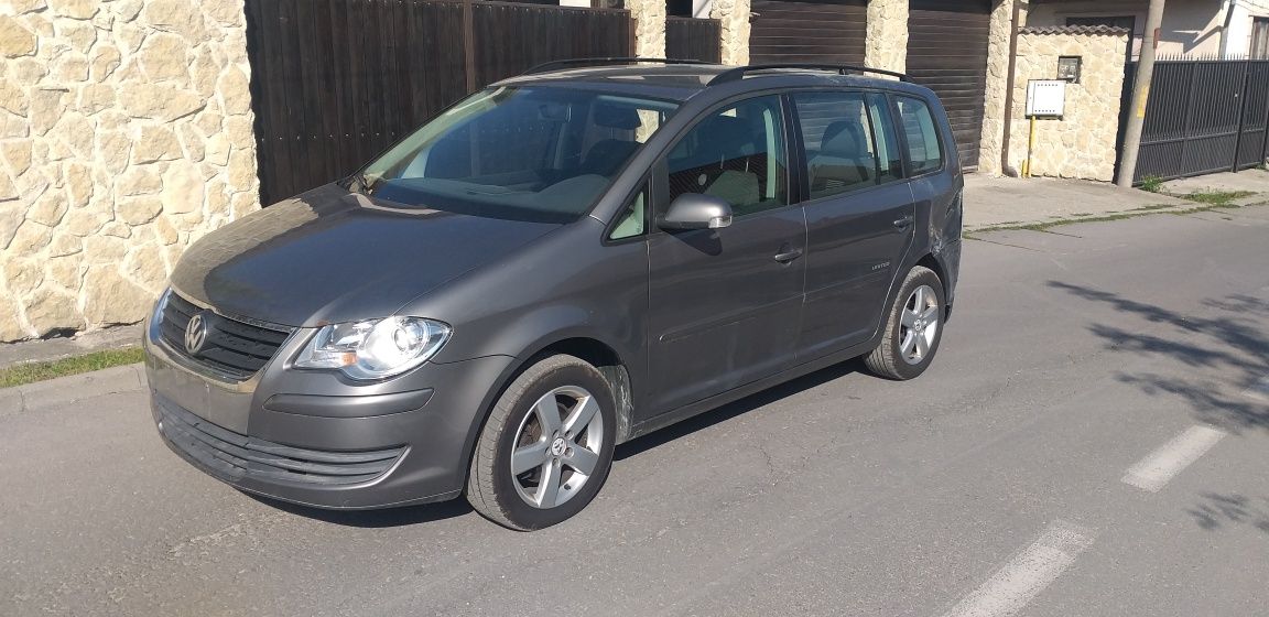 Dezmembrez ,piese,usa-usi vw touran, LD7S,LA3W ,vw caddy life,maxi,