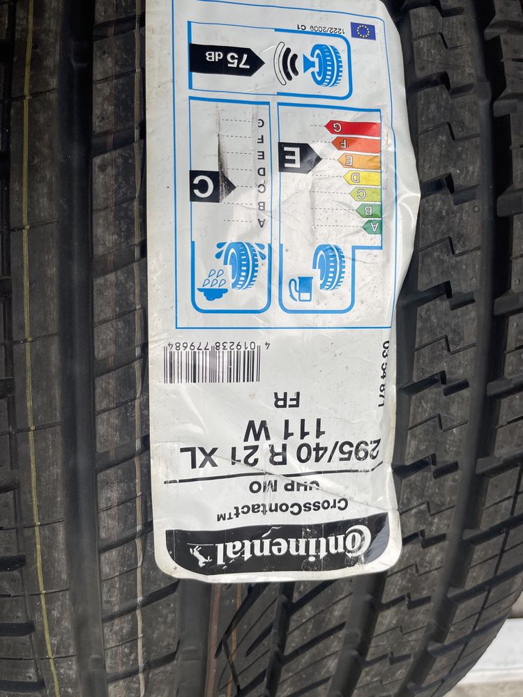 2 anvelope Noi M+S Continental 295/40/21