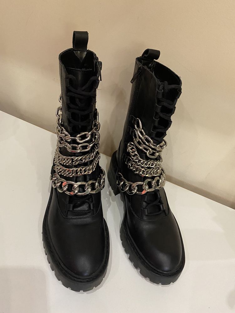 Обувки Zara