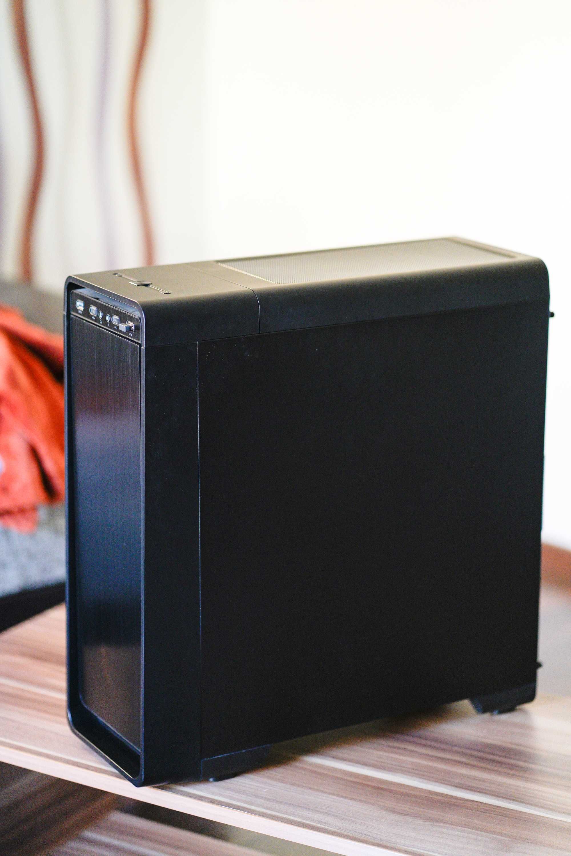 PC i7700k - 16GB DDR4 3000MHz - SSD Samung 1TB - RX 580 8GB GDDR5