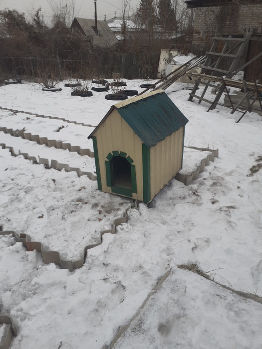 Продаю будку для собак!