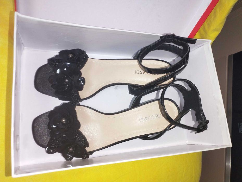 Босоножки размер 37