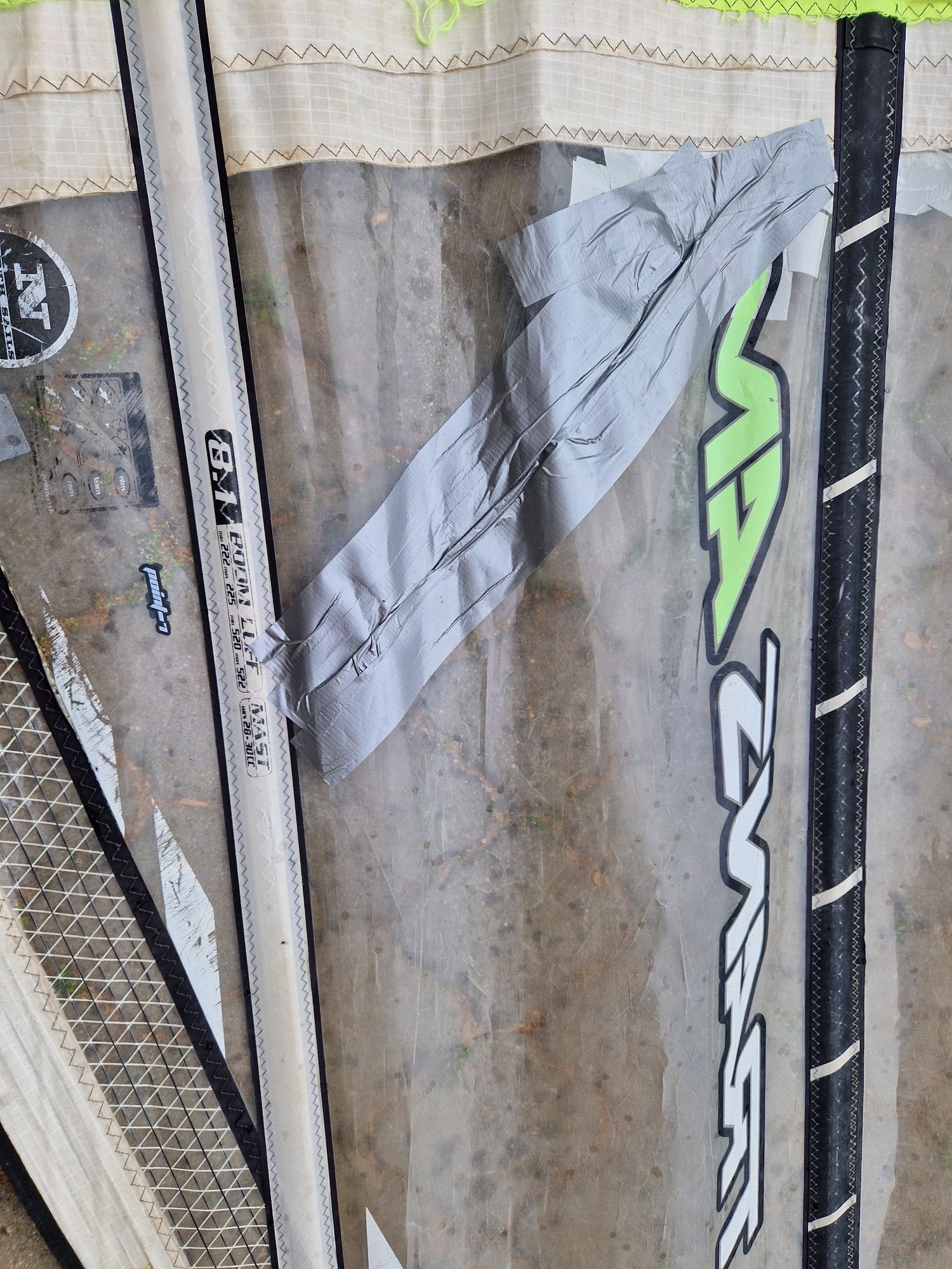 Set rig windsurf complet: 3 vele, catarg 100%carbon, boom NS