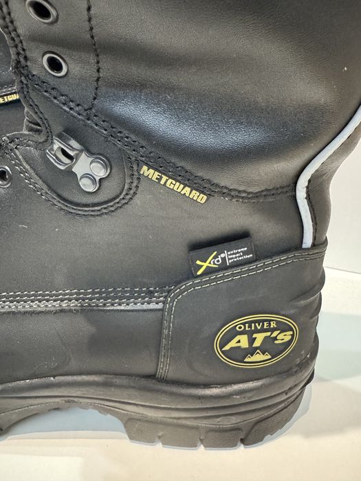 Работни ботуши със стоманено бомбе HONEYWELL OLIVER 65 .Номер 45