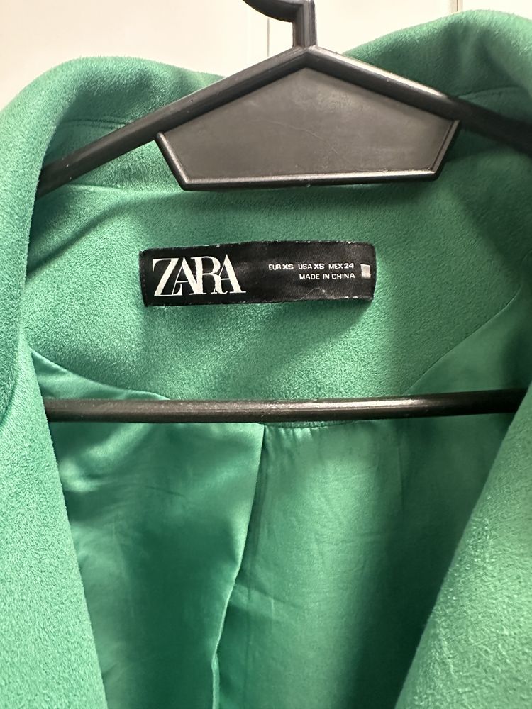 Велурено яке ZARA