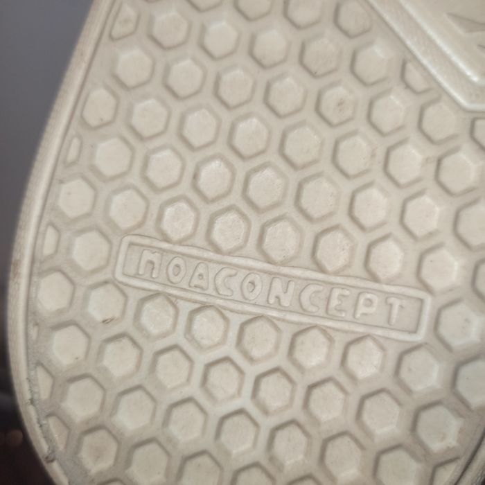 Pantofi sport dama, albi, marimea 39, stare buna