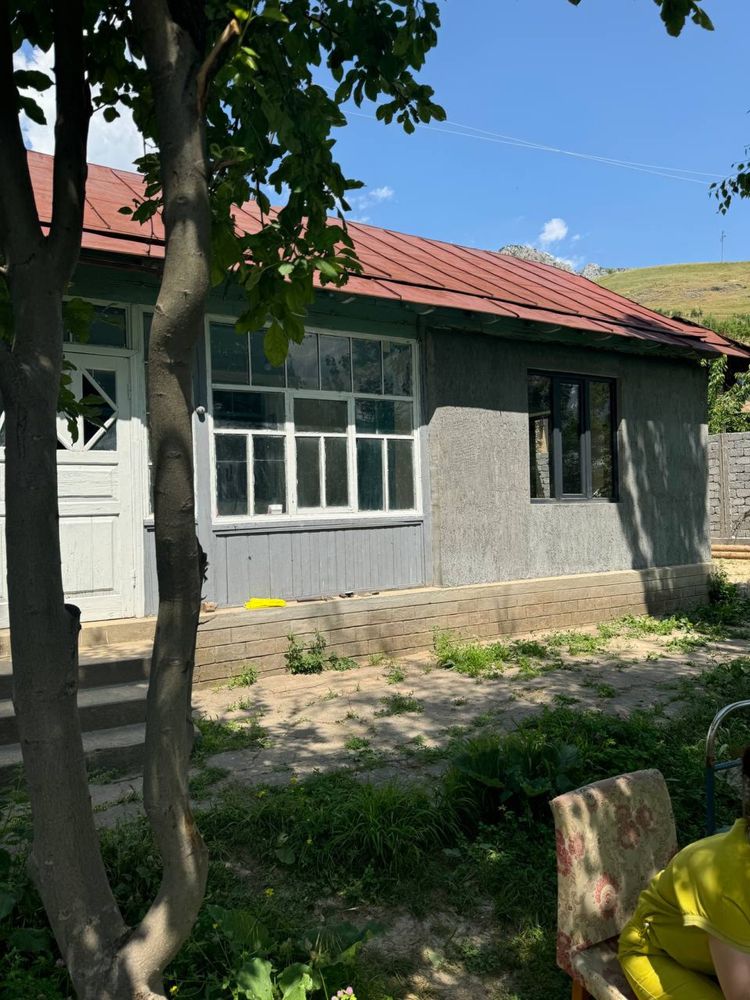 Burchmullo qishlog’ida hovli uy sotiladi