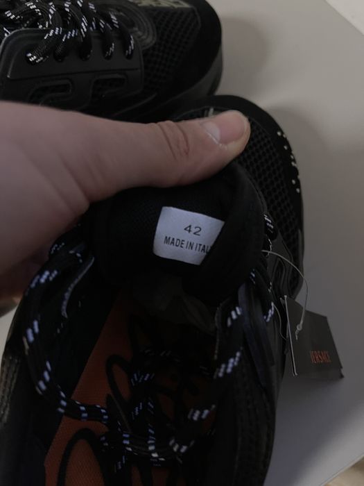 Versace Chain Reaction